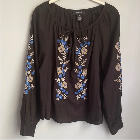 Karen Kane Black Peasant Blouse Floral
Embroidered Tie Front Size Medium - Picture 1 of 8
